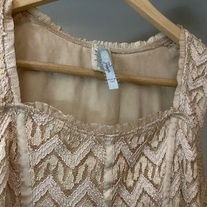 Dragonfly Boutique, XE